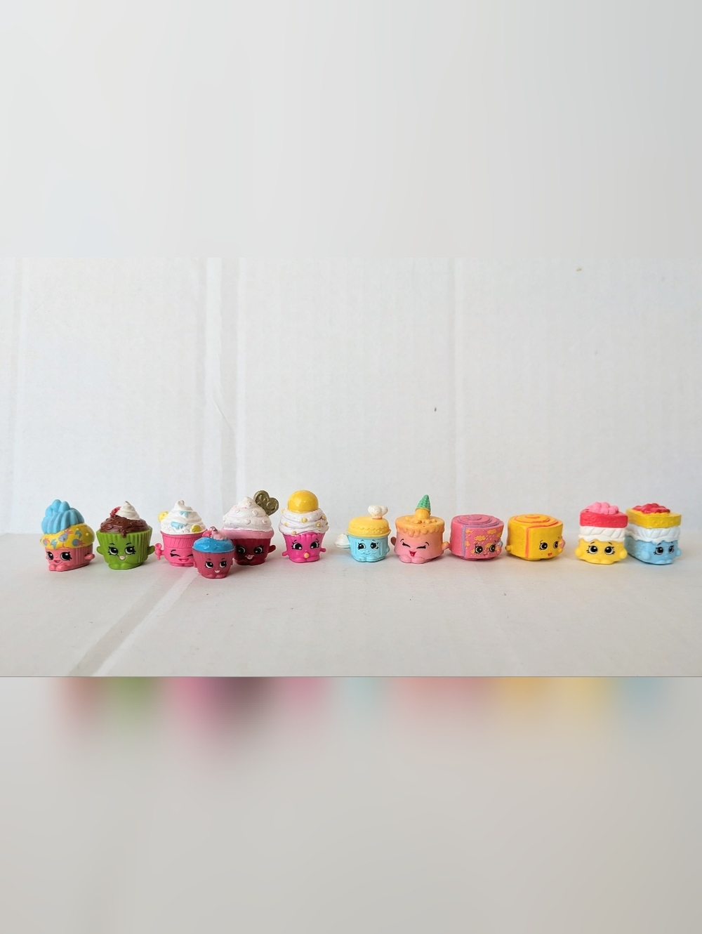 Shopkins Bakery Items 12 Pieces